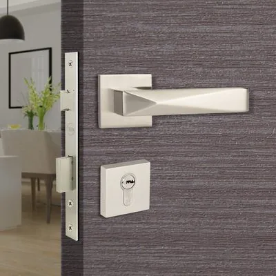 Yale solid brass premium lever door handle set